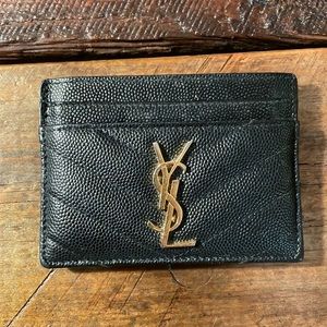 SAINT LAURENT CASSANDRE MATELASSÉ CARD CASE